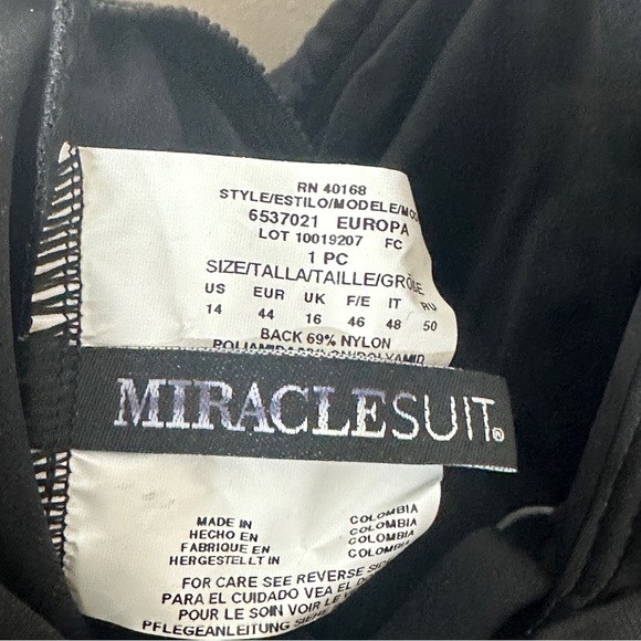 NEW Miraclesuit Rock Solid Europa One-Piece Swimsuit Black 14 - Picture 5 of 7